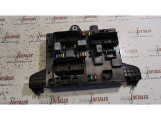 Pojistková skříňka 365927271 Vauxhall Astra 2011