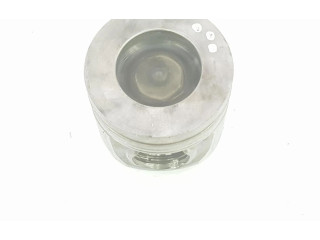 Píst 11257805329, 1111AA BMW 5 GT F07 pro naftový motor 3.0