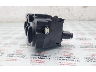 Блок управления климат-контролем    Volkswagen Jetta V