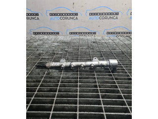 Топливная рампа Jeep Compass для двигателя 651925