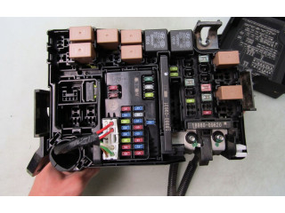 Блок предохранителей 91200J7720 KIA Ceed