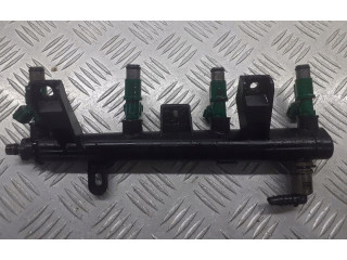 Топливная рампа 9655833580   Citroen C2  