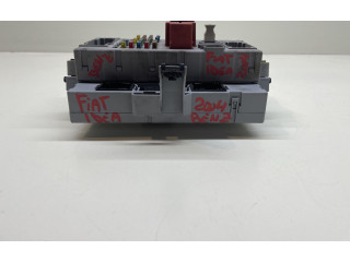 Блок предохранителей 501862100024, 501862100024 Fiat Idea