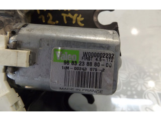 Двигатель стеклоочистителя заднего стекла