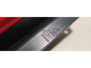 Задний фонарь правый 27460102, 51701589    Fiat Grande Punto   