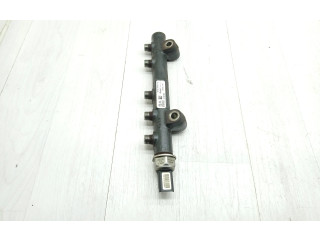 Топливная рампа 9685297580, 9670076780   Volvo C30  