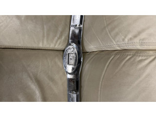 Верхняя решётка Subaru Tribeca 2008-2016 года 91123XA25A      