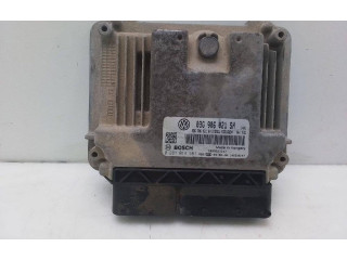 Řídící jednotka 03G906021SH   Volkswagen Caddy 2015