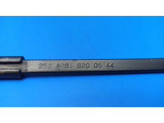 Ножка стеклоочистителей лобового стекла