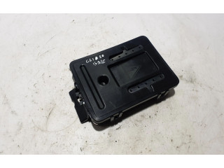 Блок предохранителей 243806085R Renault Clio V