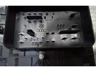 Pojistková skříňka 1K0937125 Volkswagen Caddy 2011