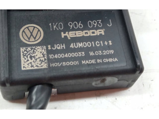 Блок управления 1K0906093J Skoda Fabia Mk3 (NJ)