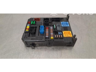 Блок предохранителей  9830707680   Peugeot Partner III    