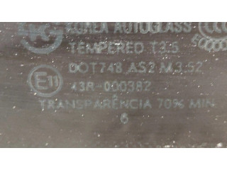 Заднее стекло