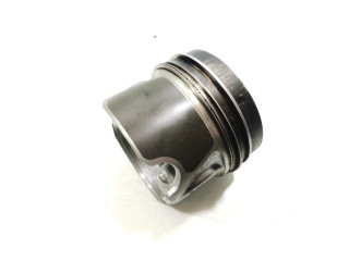 Píst Audi A3 S3 8V CRLB