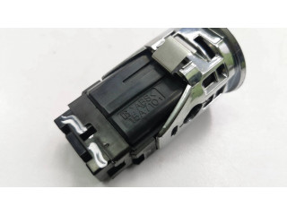 Включатель зажигания и стартера