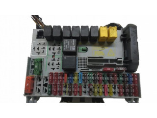 Pojistková skříňka 90589965 Opel Zfira A 2000