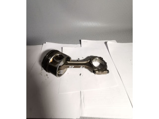 Píst Toyota Avensis T270