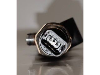 Топливная рампа 9684853080, 94675G01   Peugeot 5008  