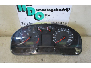 Přístrojová deska  Volkswagen Passat Alltrack 1997   