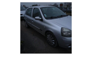 Интеркулер  8200685747, 8200685747   Renault Clio II 