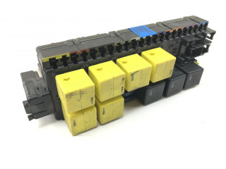 Блок предохранителей  05045117, A2305454632   Mercedes-Benz SL R230    