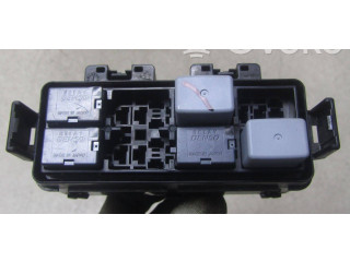 Блок предохранителей     Honda HR-V    