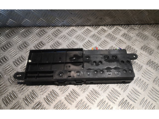 Блок предохранителей Jaguar XJ X351