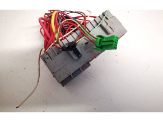 Блок предохранителей 8637669, 8637669 Volvo XC90