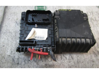 Pojistková skříňka Řídící jednotka BSM 1K0937125A   Volkswagen Caddy 2008