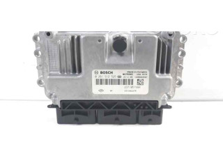 Řídící jednotka 237105748R, 0261S12525 Renault Twingo III 2014