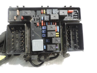 Pojistková skříňka F2GT-14A067-MF Ford Edge II 2015