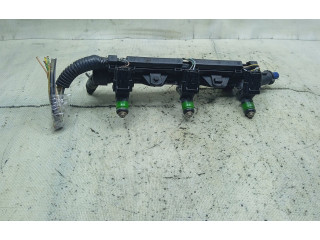 Топливная рампа 03E133320 Skoda Fabia Mk1 (6Y)