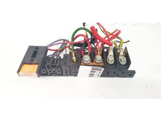 Блок предохранителей 8L0941822A, 896083000 Skoda Superb B5 (3U)