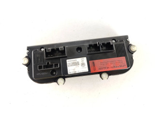 Блок управления климат-контролем 1K8907044CE, 5HB01302021   Volkswagen Caddy