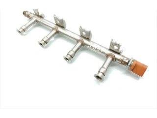 Топливная рампа 03F133320C, 06J906051D   Audi A1  