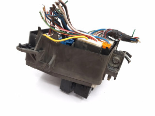 Pojistková skříňka 334E10 Mazda Premacy 1999