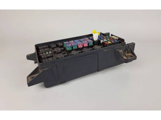 Блок предохранителей 94500-3E160   KIA Sorento    