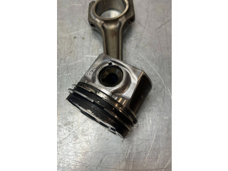 Píst 05142544AA Jeep Liberty pro naftový motor 2.8