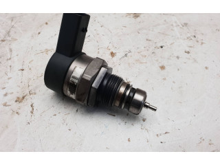 Vstřikovací lišta 0281002949, 30263679 BMW 2 F22 F23 B47D20