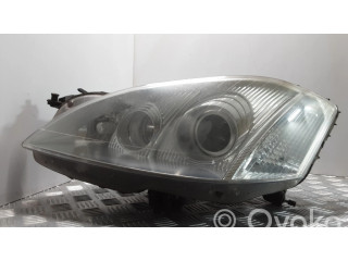 Передняя фара  