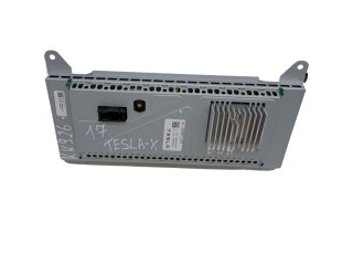 Přístrojová deska Tesla Model X 2017 100478800G