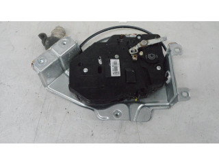 Zámek zadních dveří Volkswagen Caddy 2011