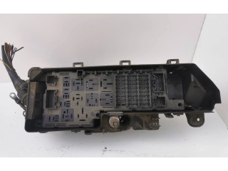 Блок предохранителей 9494210   Volvo V70    