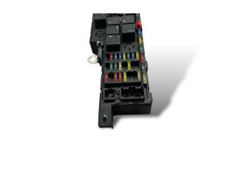 Ящик предохранителей (комплект) 30728008, 518828108   Volvo V70      