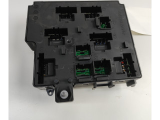 Блок предохранителей 31473772   Volvo XC90    