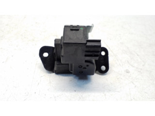 Zámek zadních dveří 812302S000 Hyundai ix35 2013