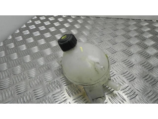 Расширительный бачок охлаждающей жидкости