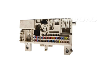 Pojistková skříňka 8690719 Volvo S40 2004