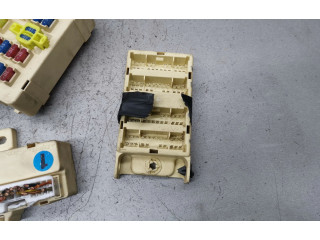 Pojistková skříňka 911042G070, 919502G200 KIA Magentis 2006